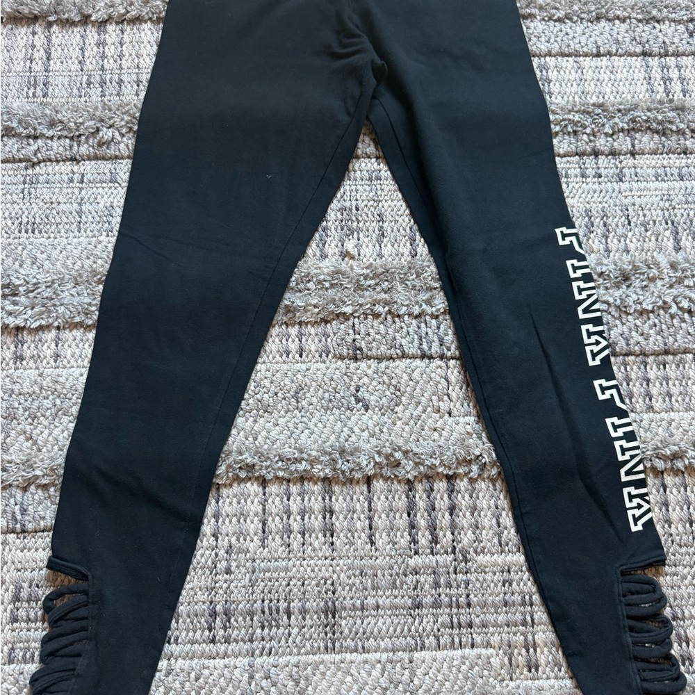 Victoria’S secret pink leggings